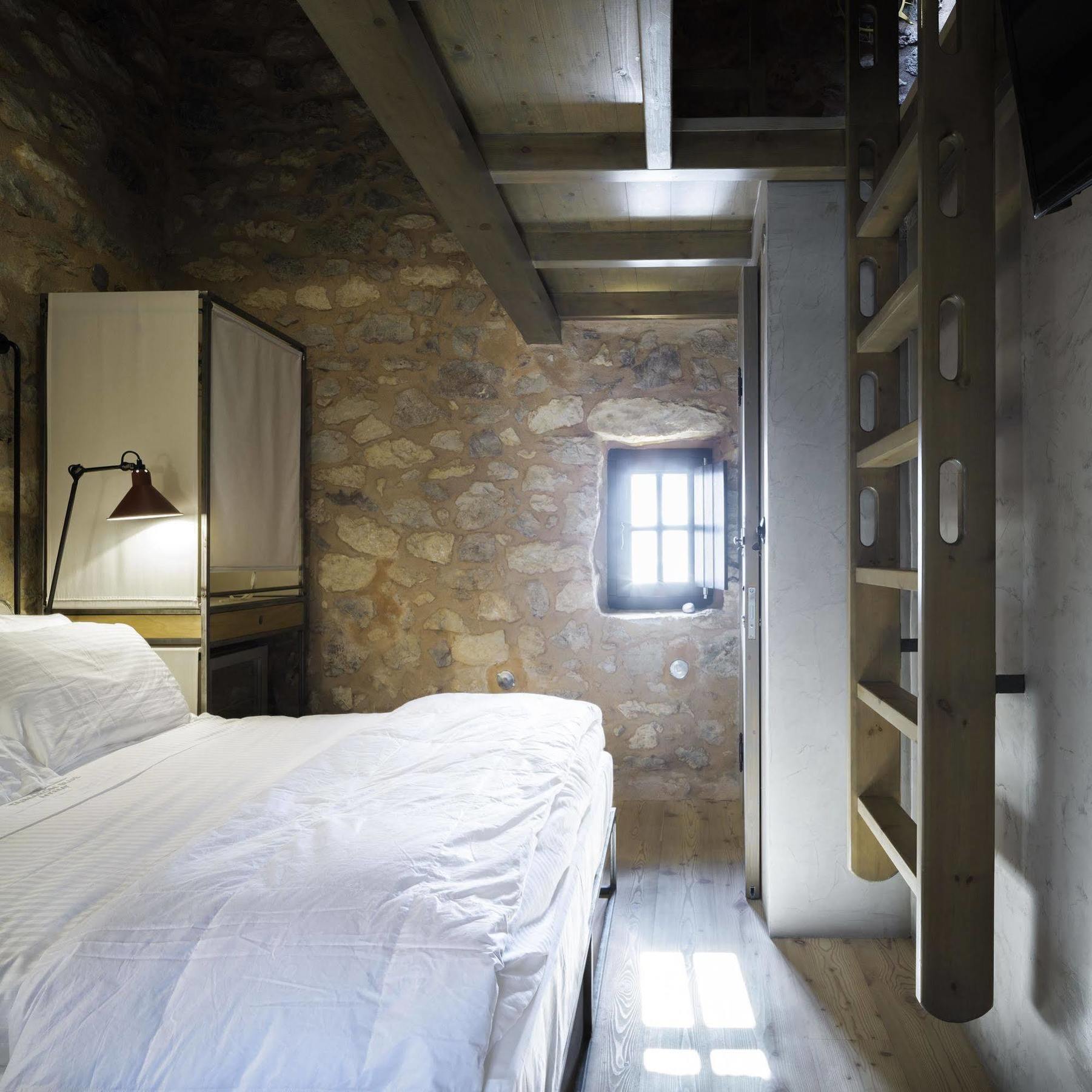 Tainaron Blue Retreat Hotel 4*